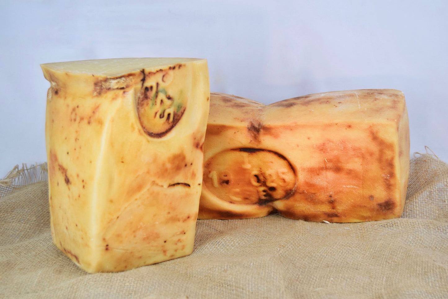 Caciocavallo Semistagionato in Grotta