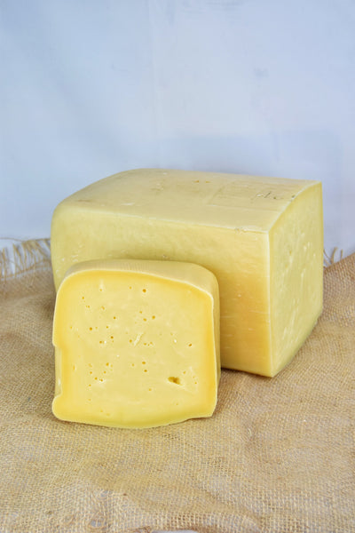 Caciocavallo Semistagionato