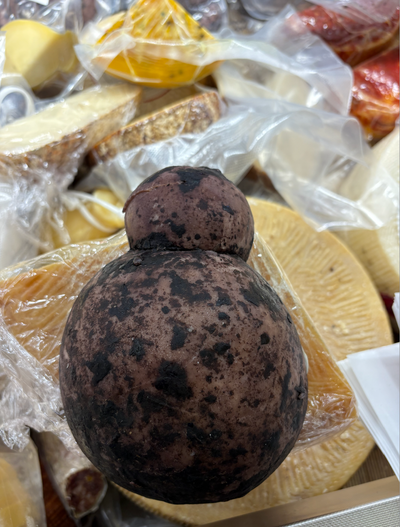 Provola dei Nebrodi alle Vinacce – Formaggio Siciliano Affinato nel Vino