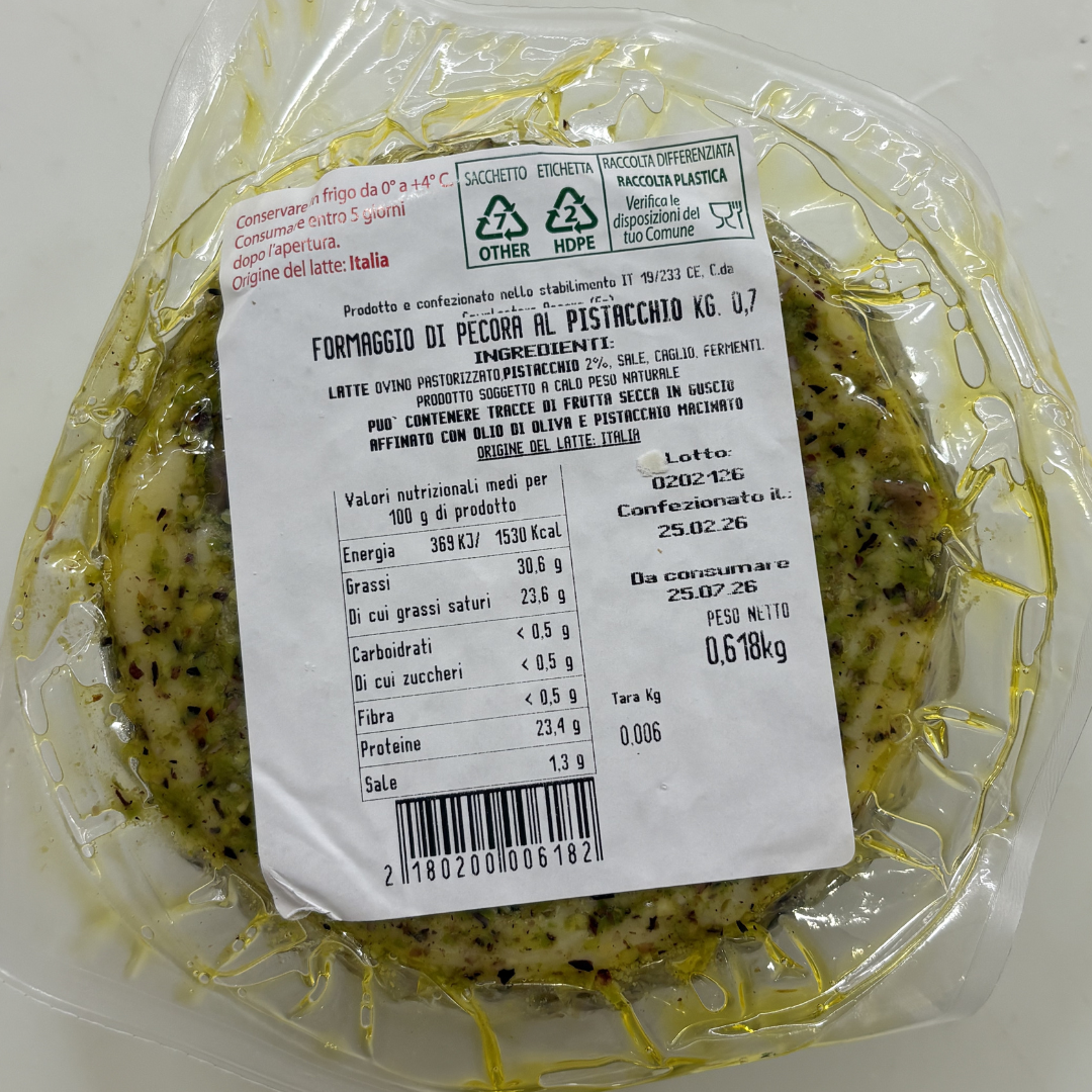 Formaggio di Pecora al Pistacchio – Artigianale Affinato in Olio d’Oliva